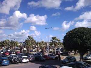 Parcarea aeroportului din Malta