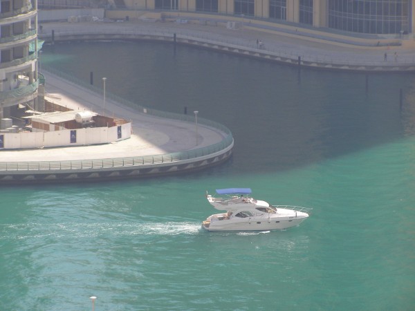 Iaht în Dubai Marina