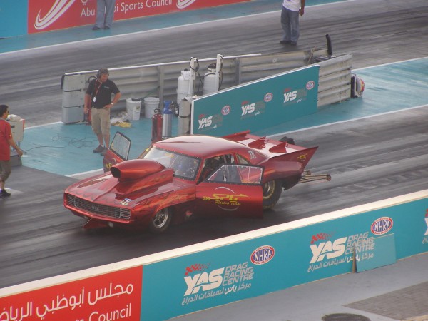 Drag racing în Yas Marina