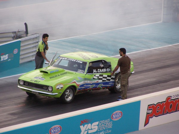 Drag racing în Yas Marina